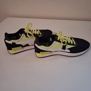 Puma Future Riders Black and Neon Size 8 #373383-01